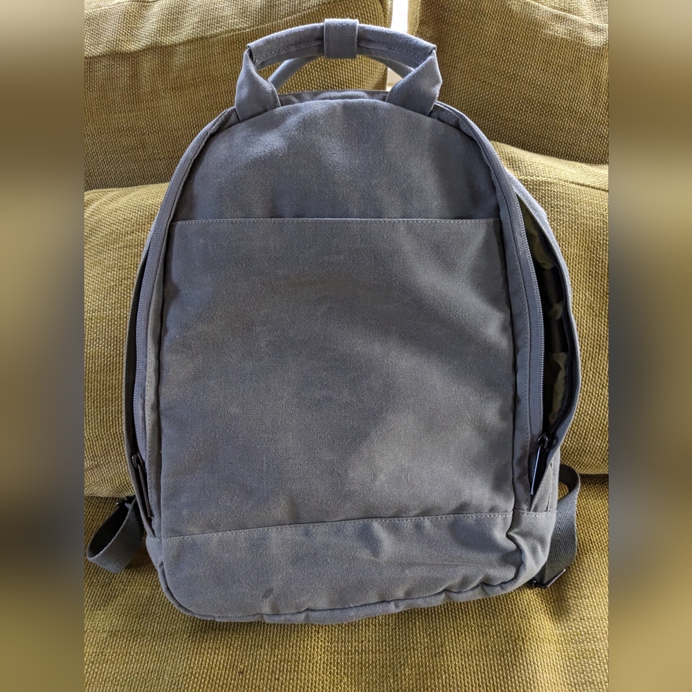 Day Owl Slim Backpack